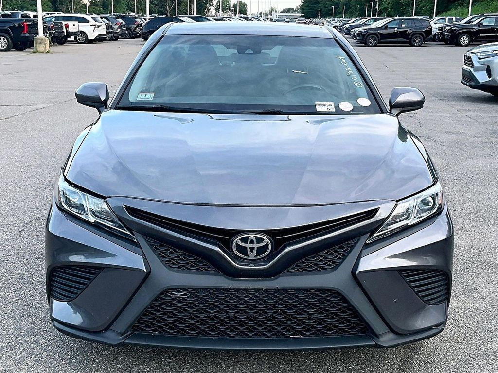 2020 Toyota Camry — photo 2