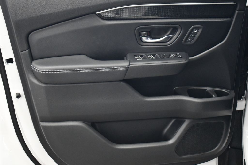 Thumbnail: 2023 Honda Pilot - 14