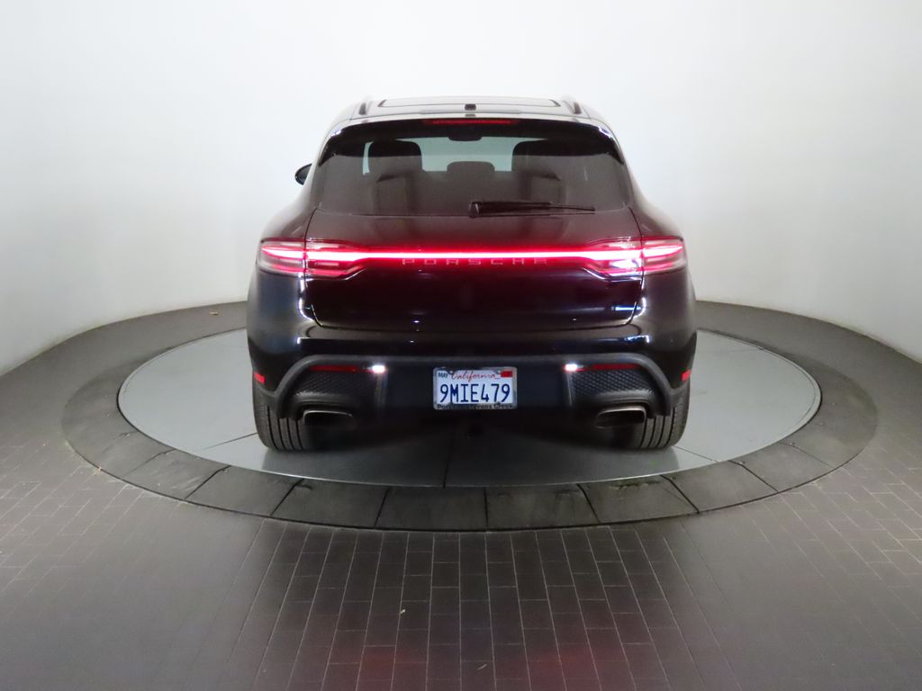 Thumbnail: 2024 Porsche Macan - 6