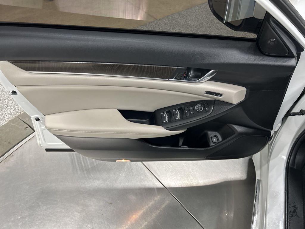 used 2022 Honda Accord Hybrid car, priced at $22,994