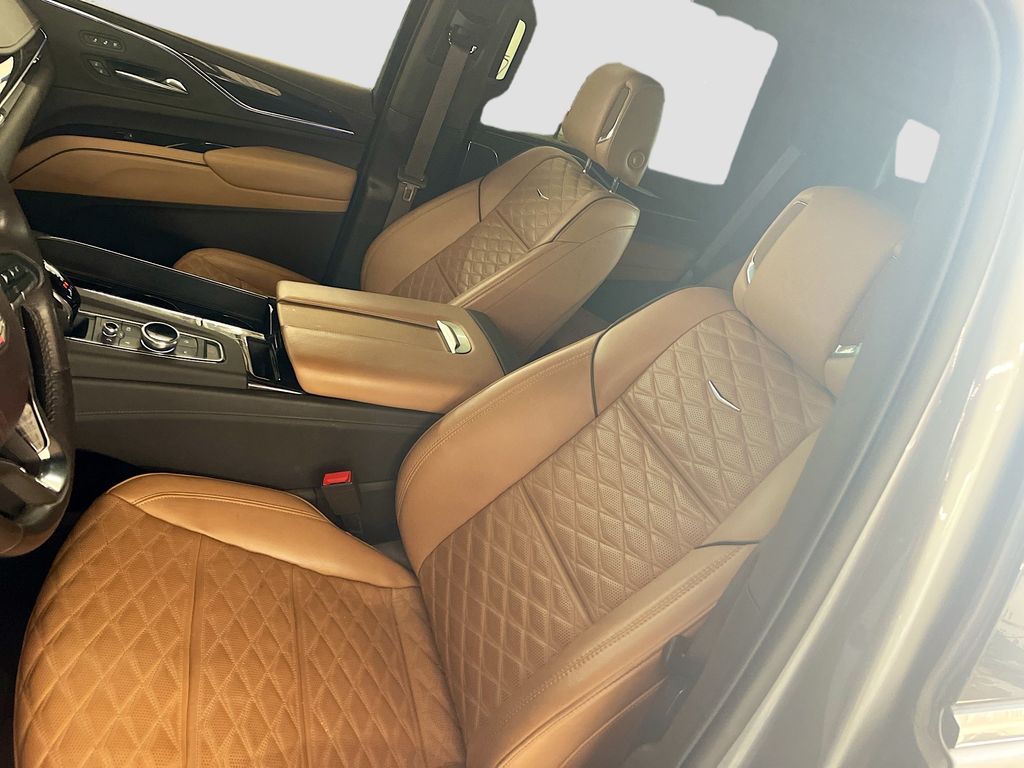 Used 2023 Silver Cadillac Premium Luxury image 19