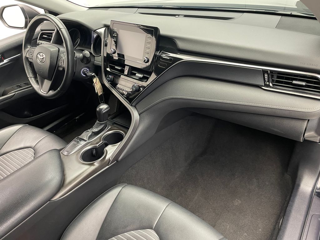 2023 Toyota Camry SE 16