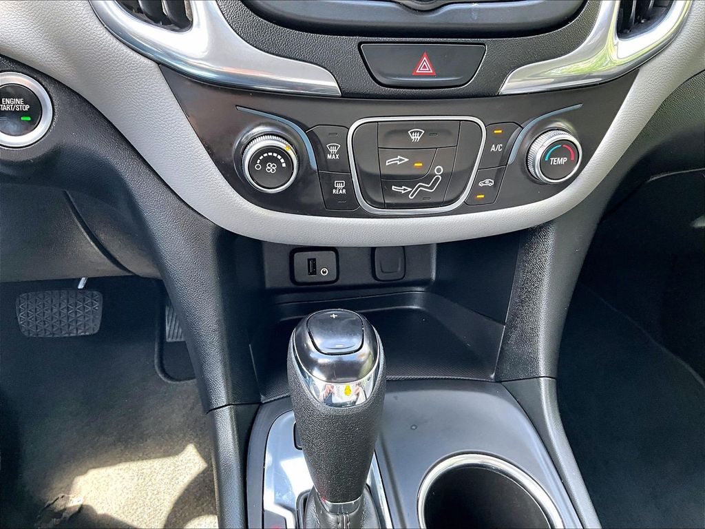 2018 Chevrolet Equinox — photo 26