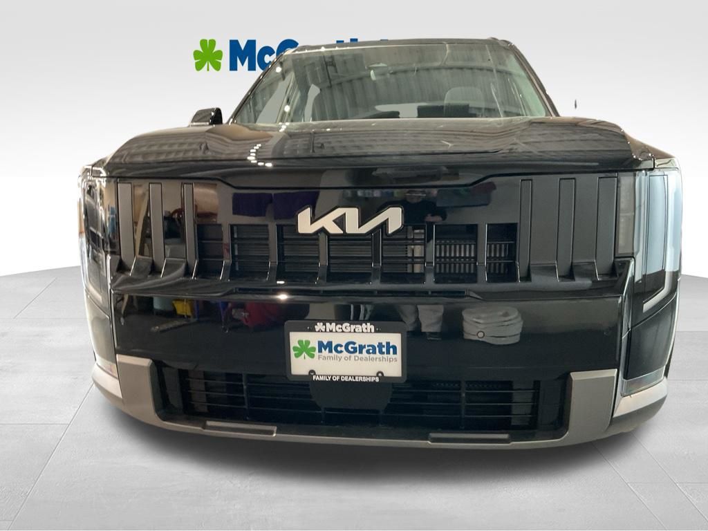 New 2027 Black Kia S image 7