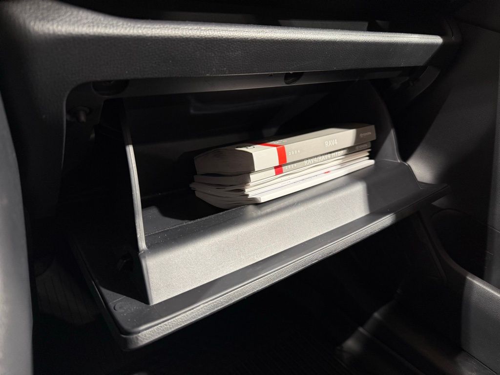 Thumbnail: 2024 Toyota RAV4 - 28