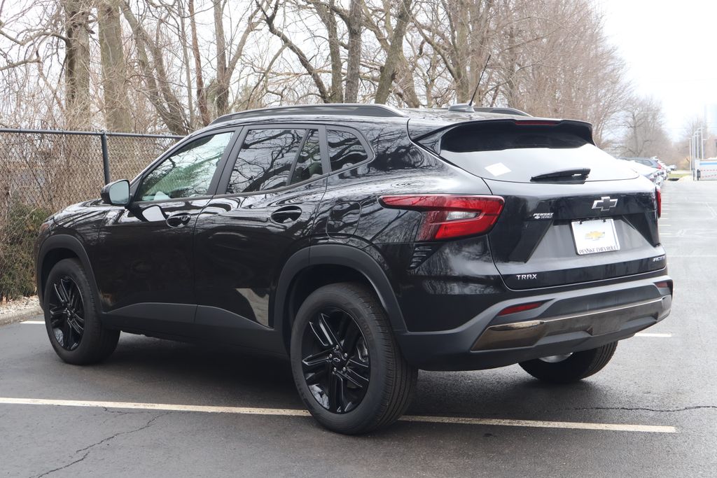 Thumbnail: 2024 Chevrolet Trax - 6