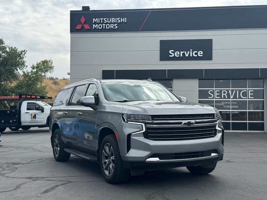 Gray 2024 Chevrolet Suburban SUV / Crossover Four-Wheel Drive Automatic
