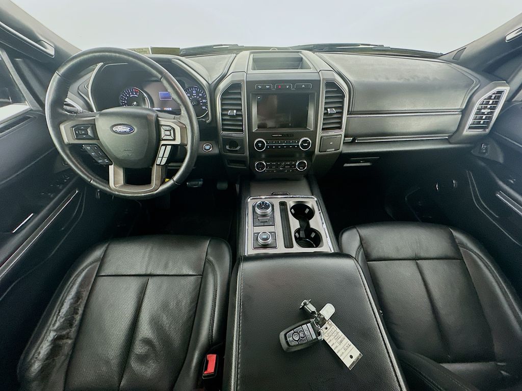 Used 2019 Black Ford XLT image 10
