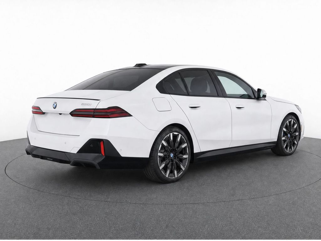 Thumbnail: 2025 BMW 5 Series - 30