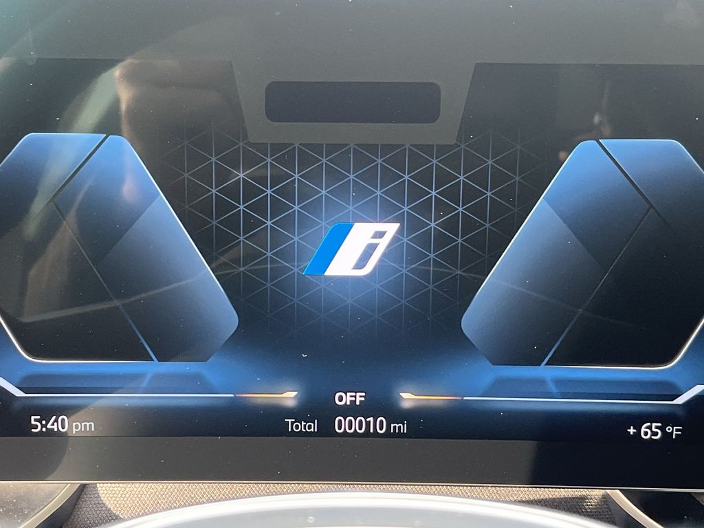 Thumbnail: 2026 BMW i7 - 15