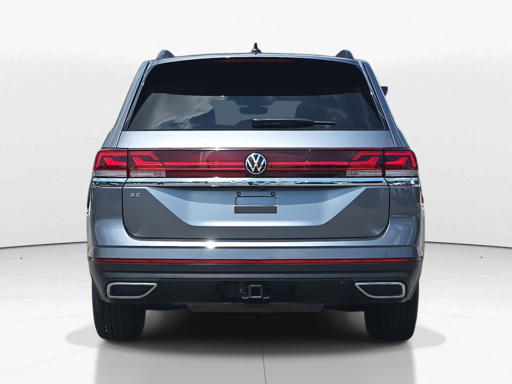 2024 Silver Mist Metallic Volkswagen Atlas 2.0T SE w/Technology FWD SUV