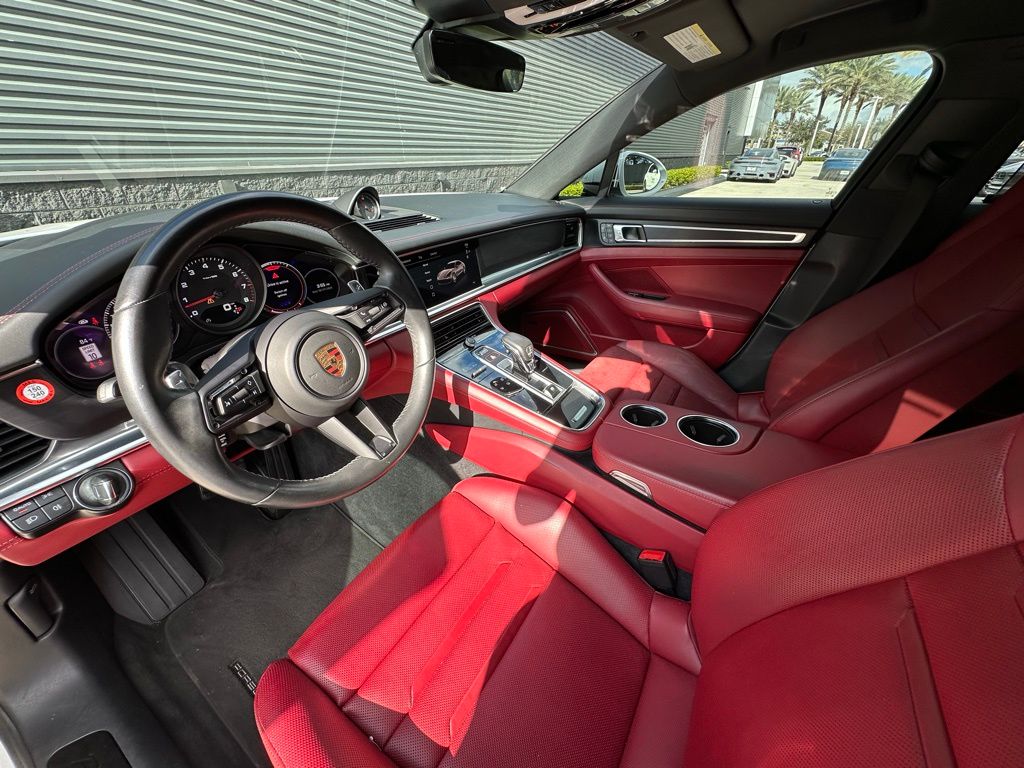 Thumbnail: 2023 Porsche Panamera - 4