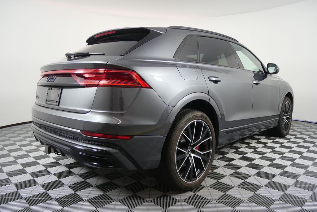 Thumbnail: 2019 Audi Q8 - 3