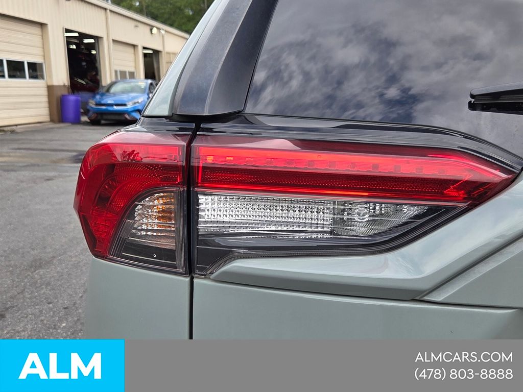 Used 2019 Green Toyota XLE image 11