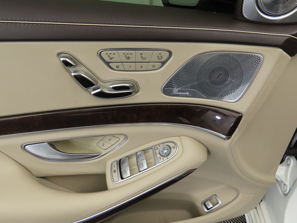 2018 Mercedes-Benz S-Class AMG S 63 4MATIC 23