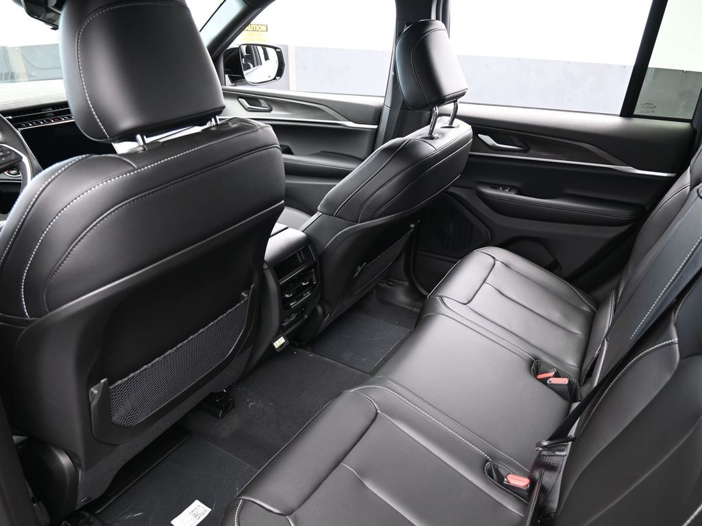 New 2025 Silver Zynith Jeep Limited image 27