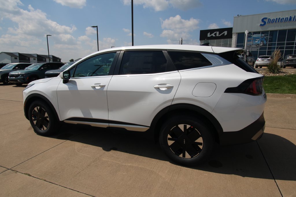 New 2027 Kia Sportage Hybrid SUV