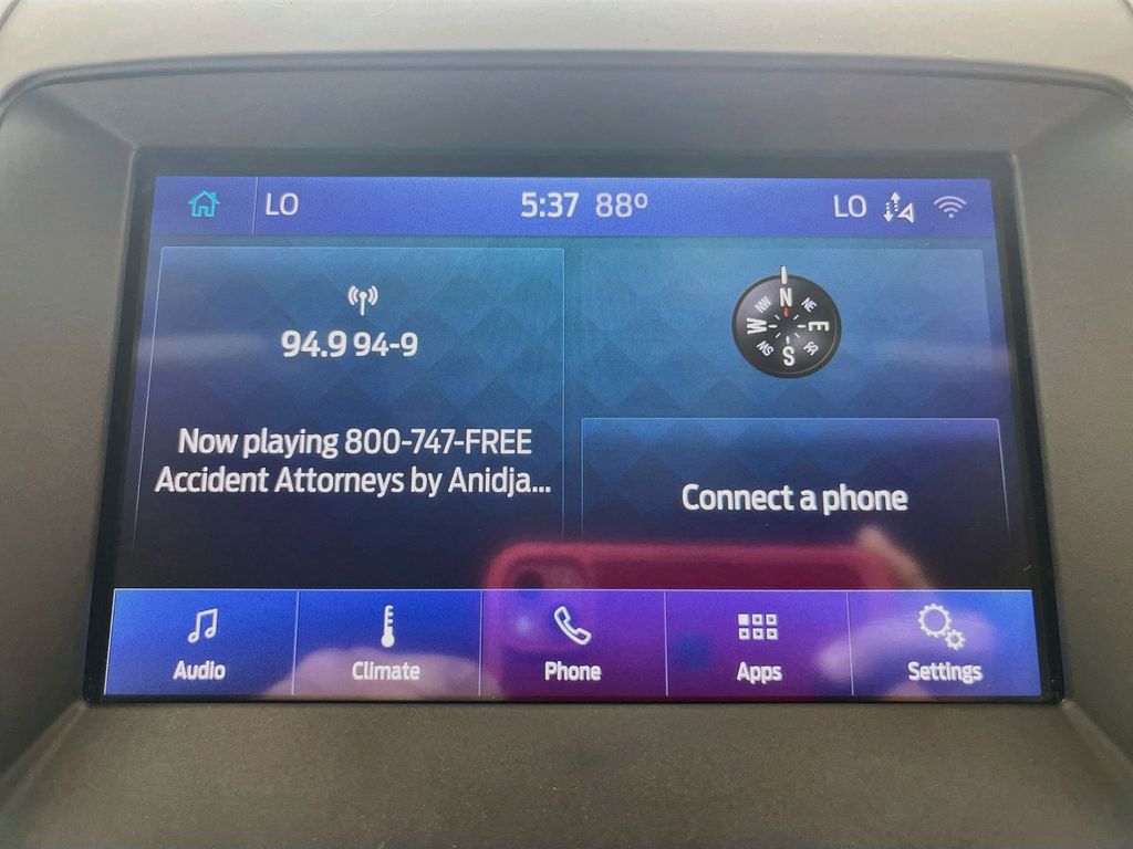Used 2020 Blue Ford SE image 15