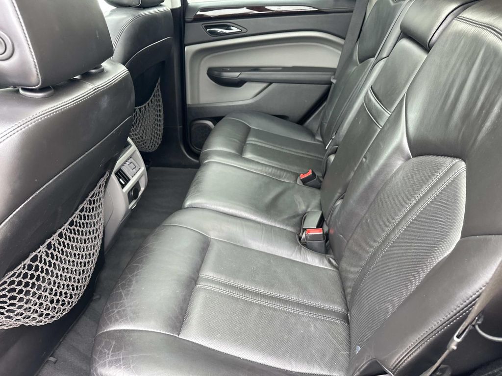 Thumbnail: 2010 Cadillac SRX - 26