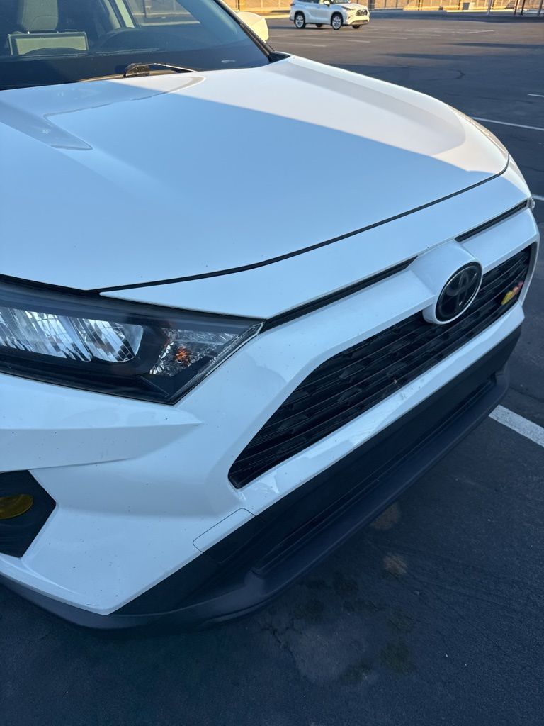 Thumbnail: 2019 Toyota RAV4 - 2