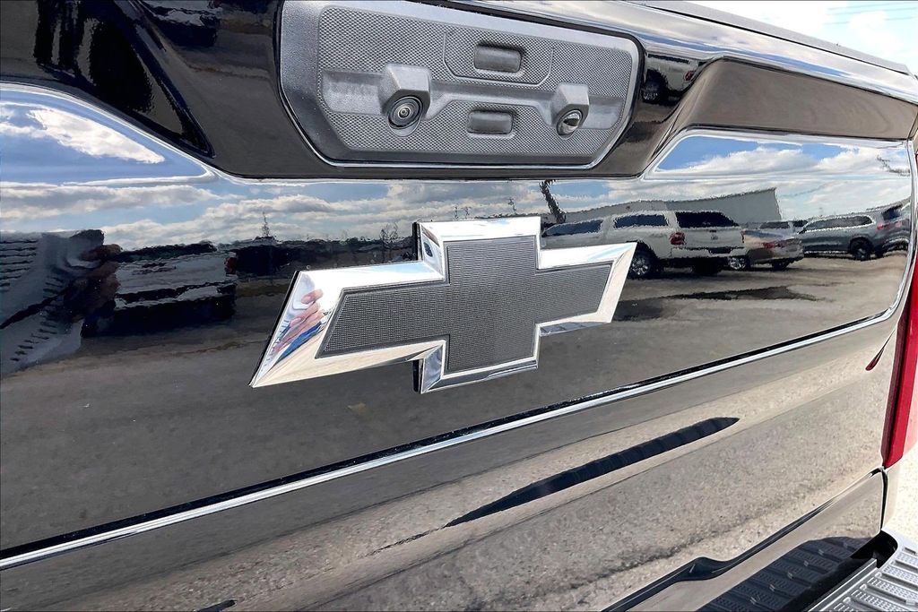 Used 2024 Chevrolet Silverado 3500HD High Country 4D Crew Cab