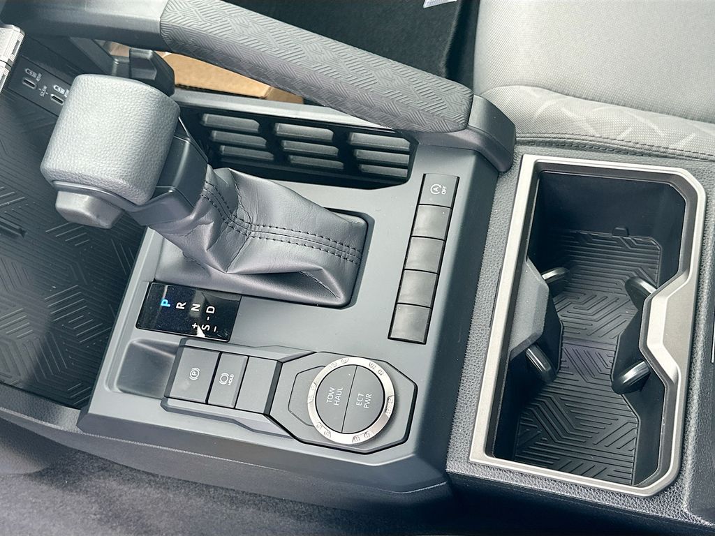 2025 Toyota Tacoma SR5 15