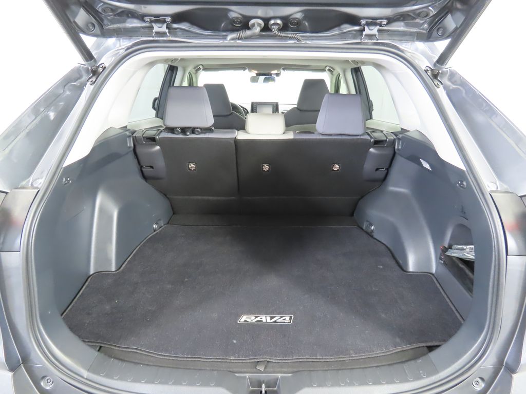 Thumbnail: 2020 Toyota RAV4 - 28