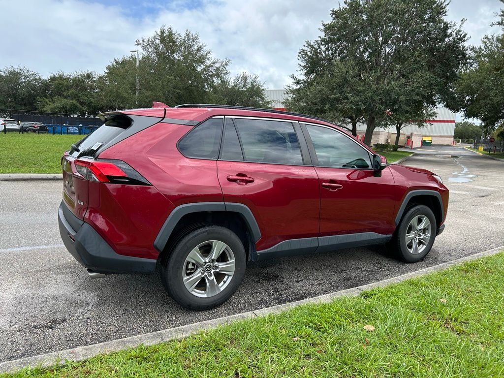 Thumbnail: 2022 Toyota RAV4 - 5