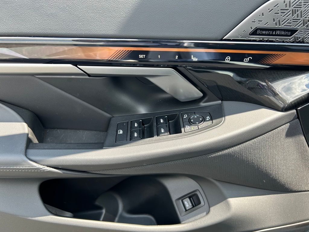 Thumbnail: 2024 BMW i5 - 28