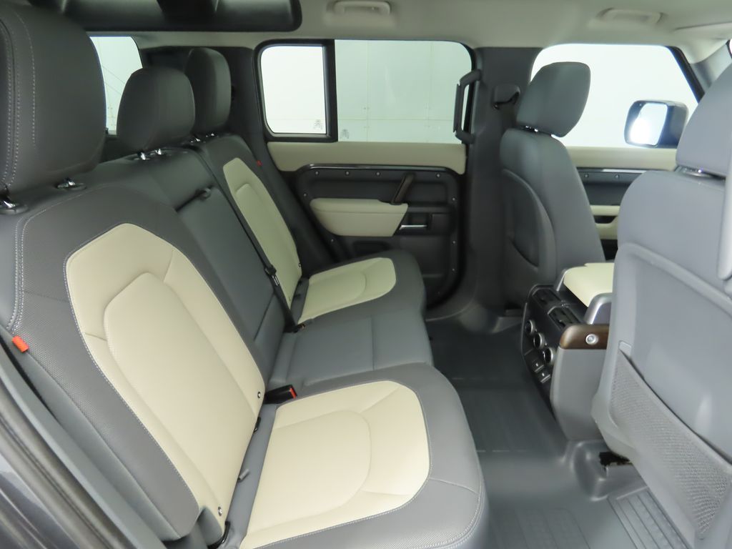 Thumbnail: 2024 Land Rover Defender - 21