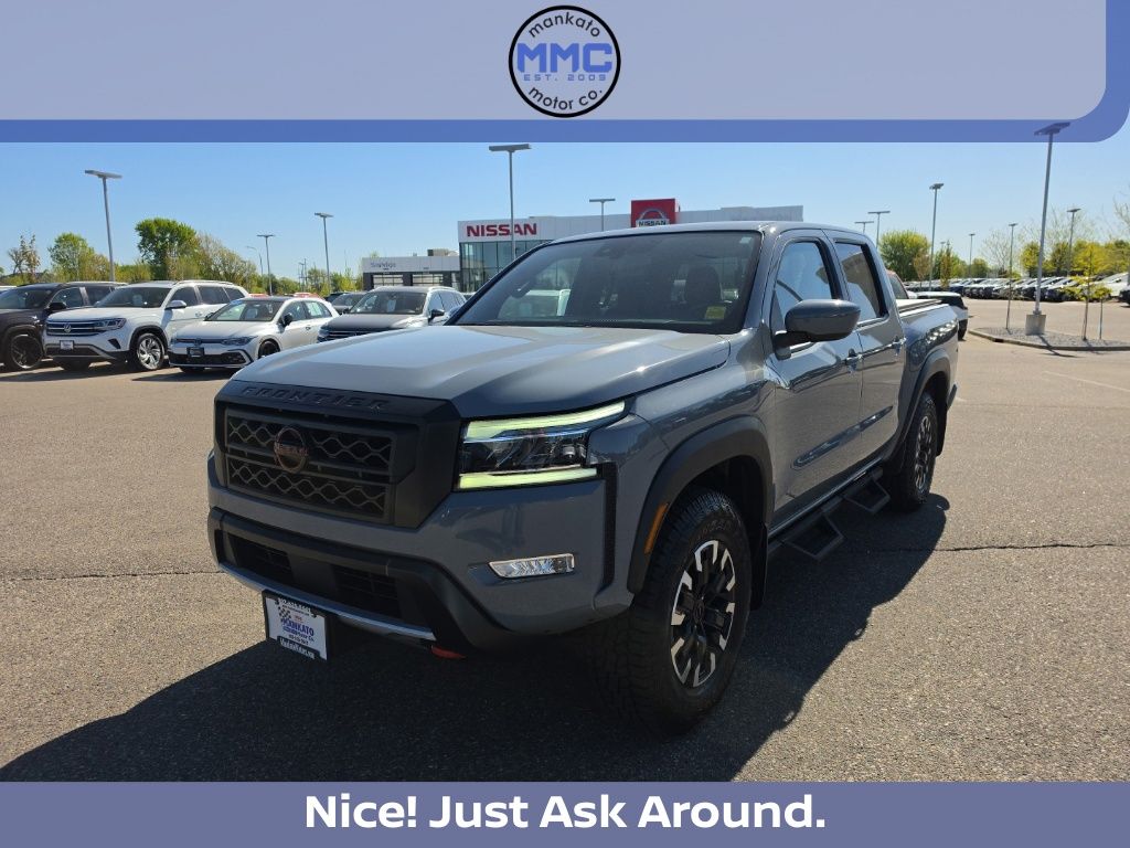 2023 Nissan Frontier PRO-4X Crew Cab 4WD