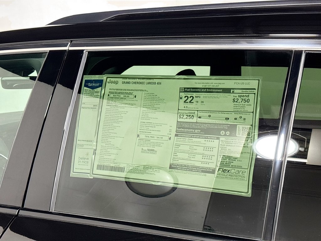 2026 Jeep Grand Cherokee Laredo