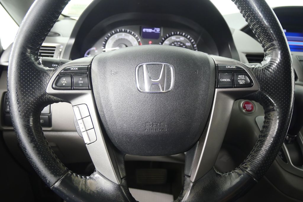 Thumbnail: 2017 Honda Odyssey - 21