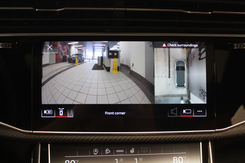 Thumbnail: 2026 Audi SQ7 - 23