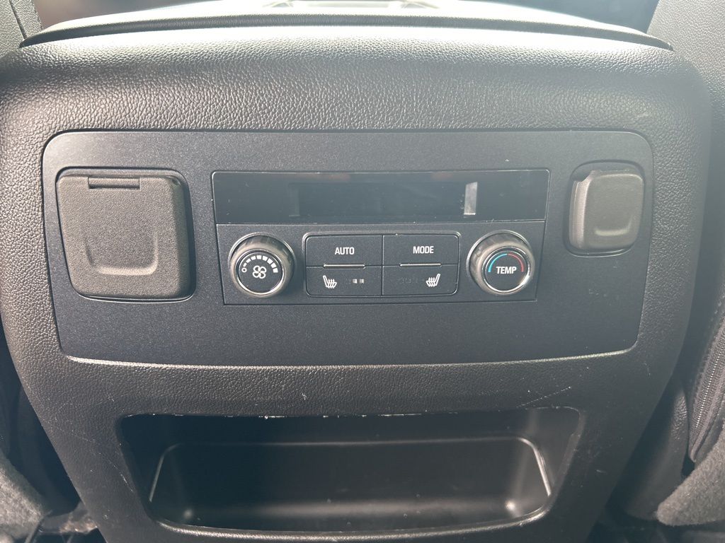 ChevroletTahoe13