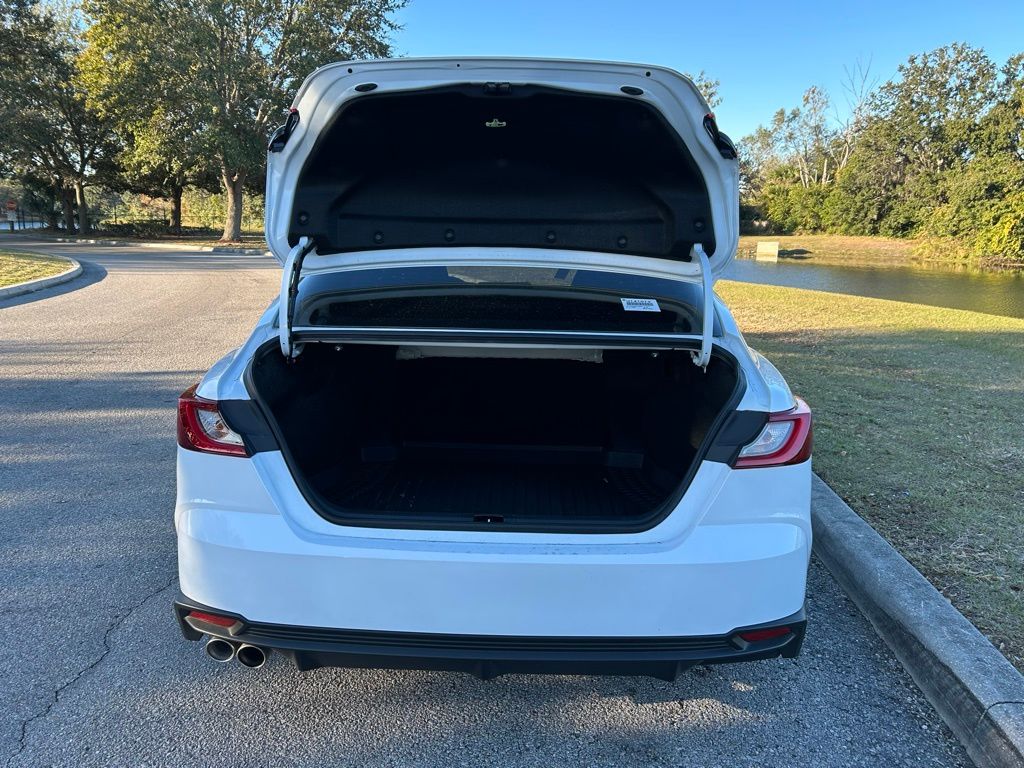 Thumbnail: 2025 Toyota Camry - 10