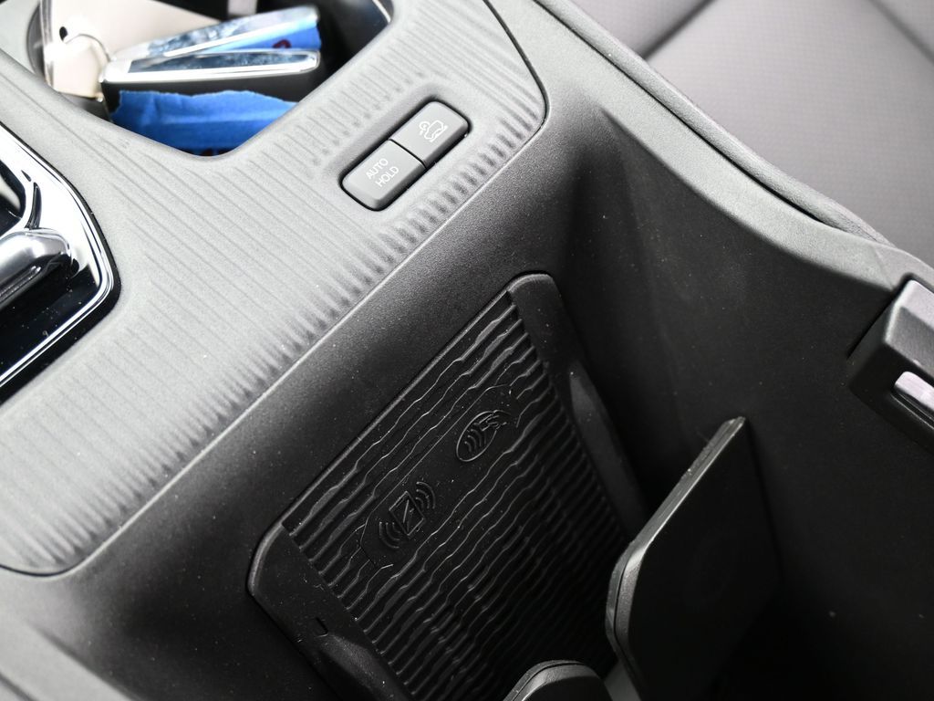 New 2026 diamond black crystal pearlcoat Jeep Limited image 27