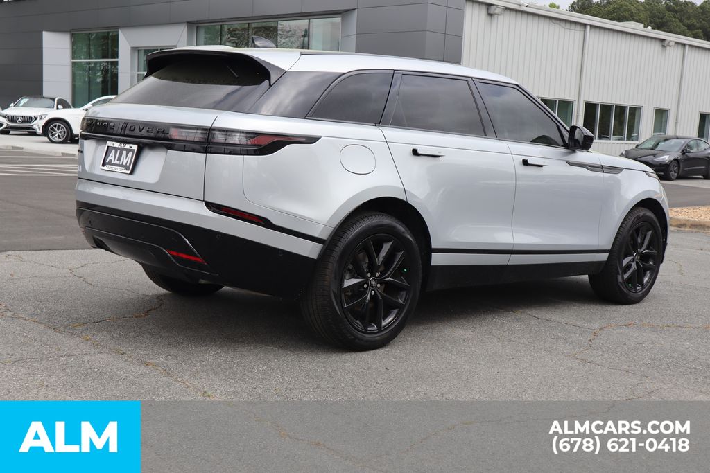 Used 2024 Silver Land Rover Dynamic SE image 5