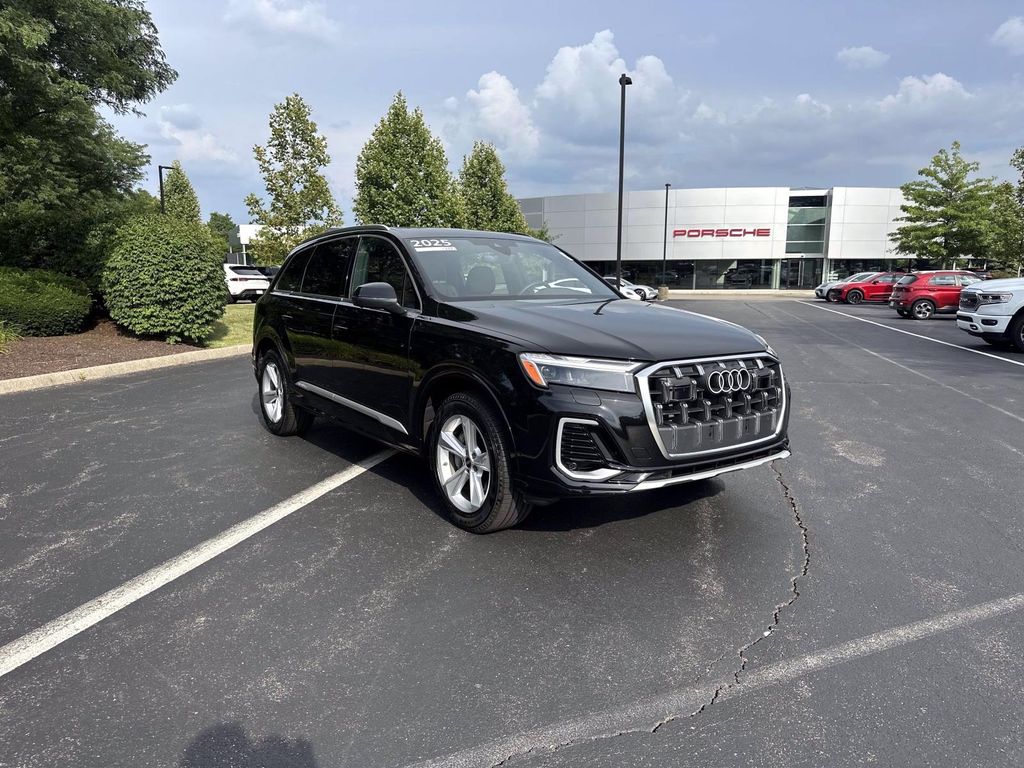 /2025 Audi Q7