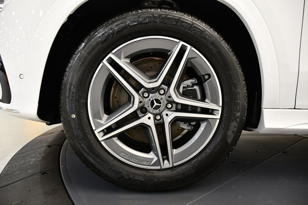 Thumbnail: 2025 Mercedes-Benz GLE - 13