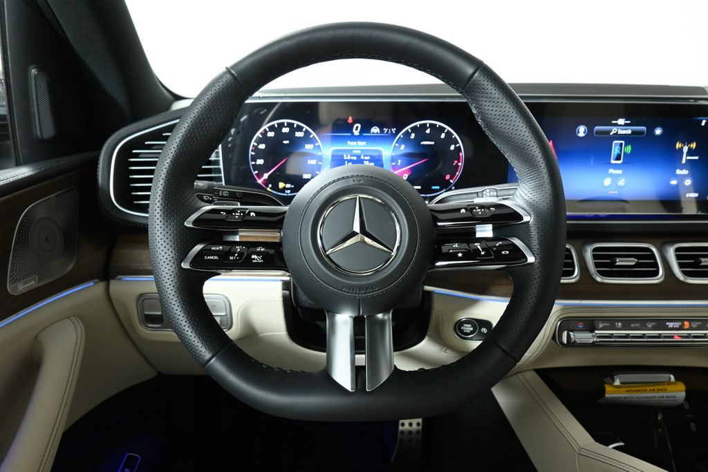 2025 Mercedes-Benz GLS 450 4MATIC 14