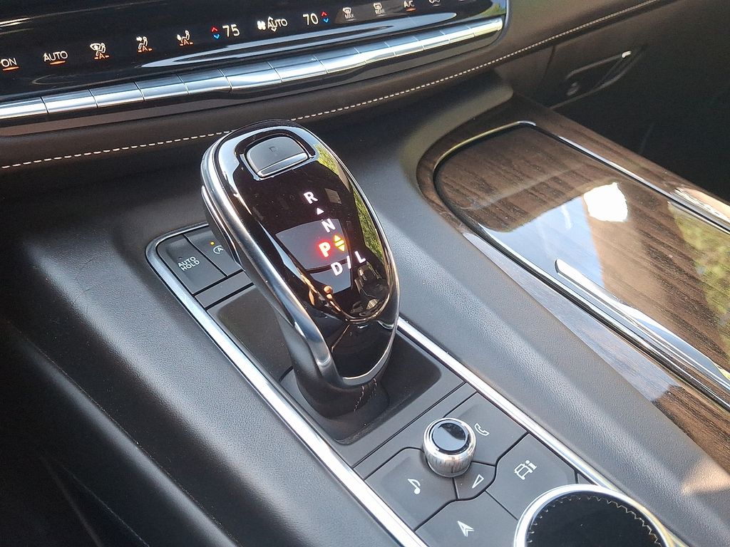 Thumbnail: 2024 Cadillac Escalade - 16