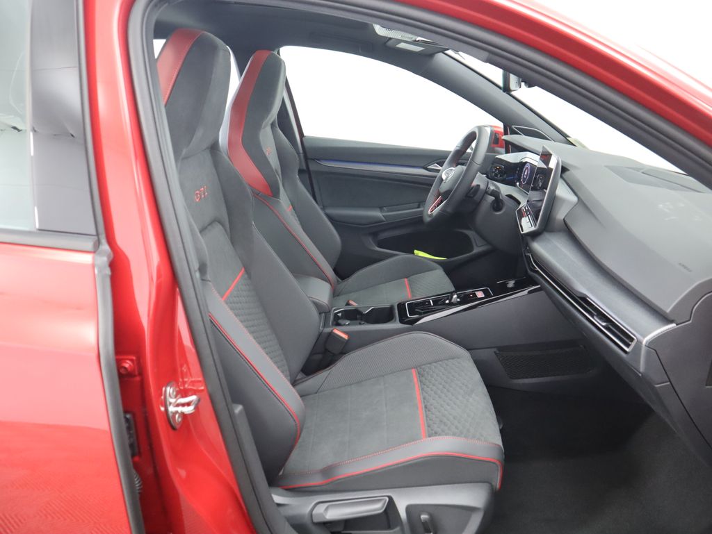 Thumbnail: 2025 Volkswagen Golf - 21