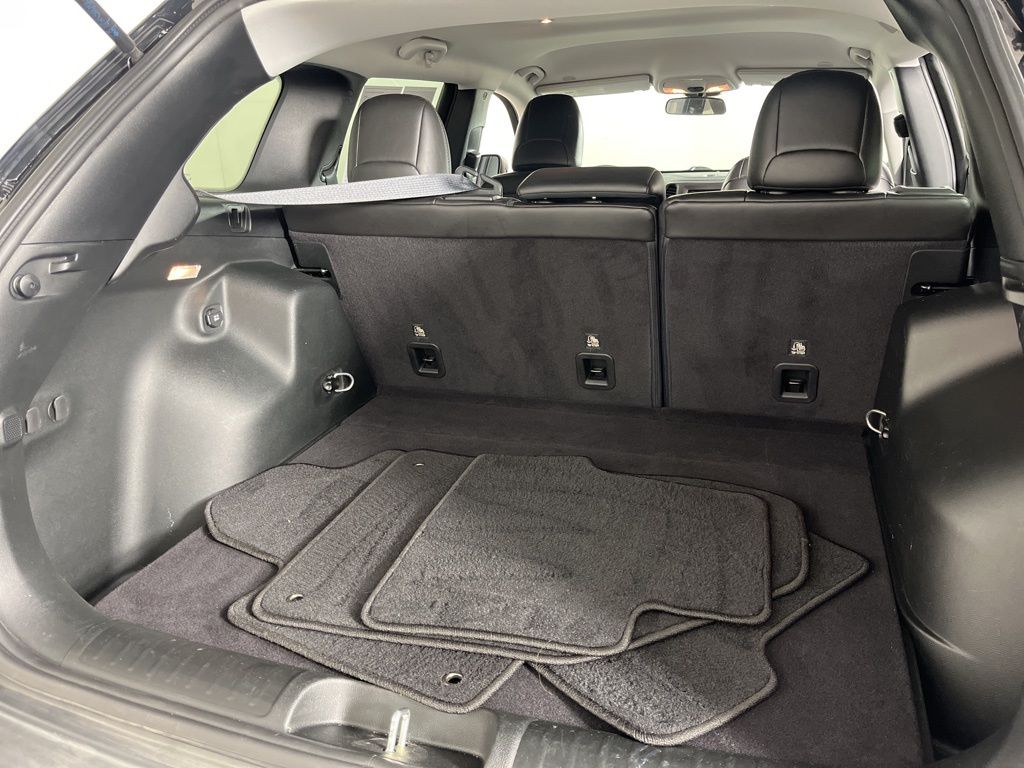 Thumbnail: 2019 Jeep Cherokee - 19