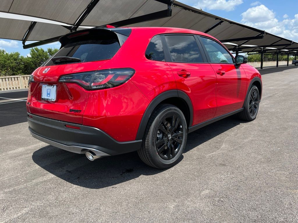 Thumbnail: 2027 Honda HR-V - 3