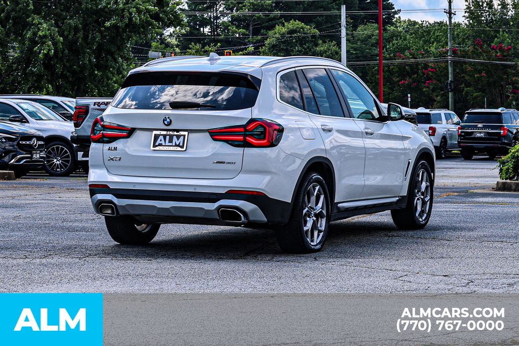 Used 2024 White BMW xDrive30i image 6