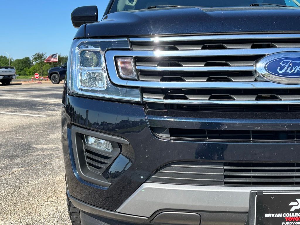 2021 Ford Expedition Max XLT photo
