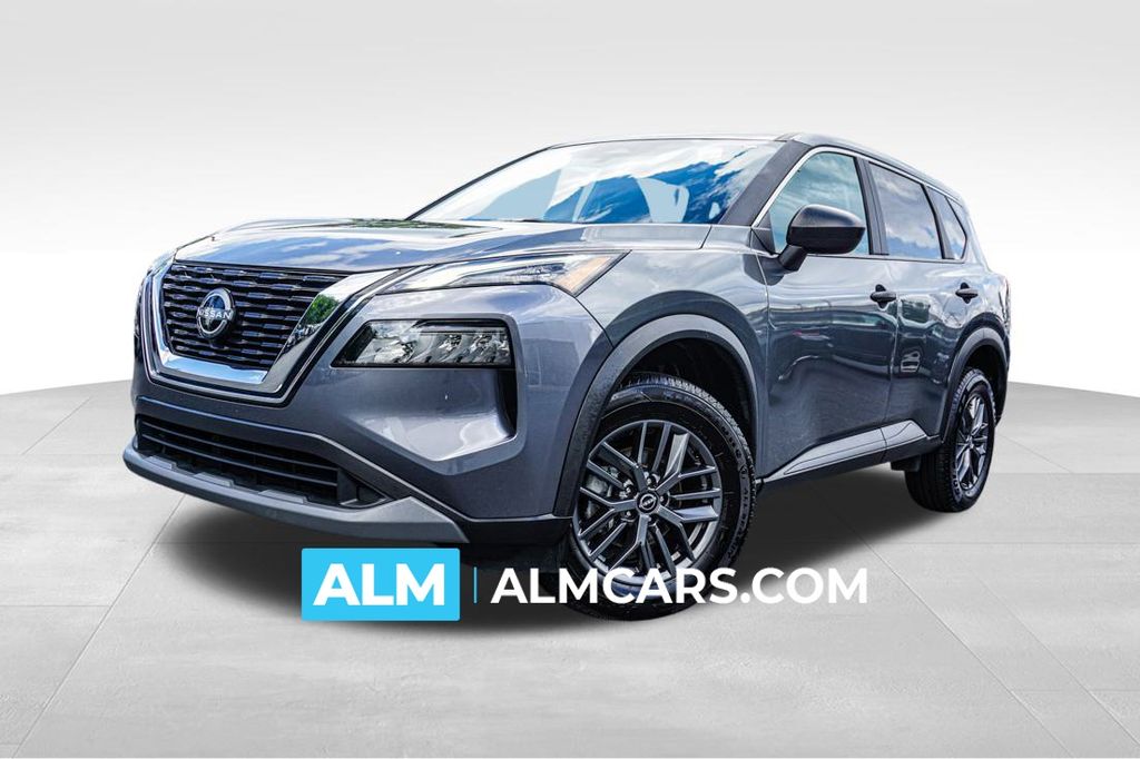 2023 Nissan Rogue S's photo