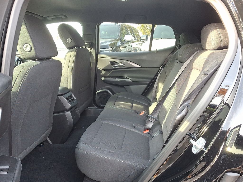 Thumbnail: 2026 Chevrolet Equinox - 5