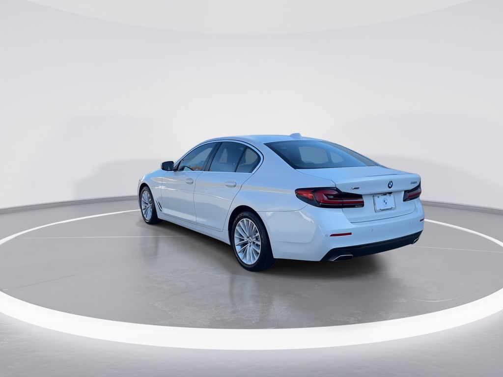 Thumbnail: 2023 BMW 5 Series - 6